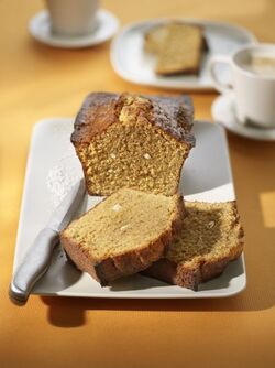 PLUM CAKE AL COCCO E MANDORLE