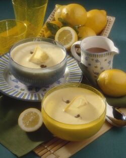 CREMA SPUMOSA DI LIMONI