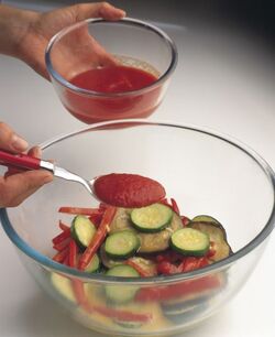 TORTA DI VERDURE CON MOZZARELLA ED ALICI