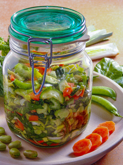 VERDURE SOTTO SALE PER MINESTRONE