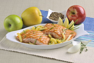 SALMONE ALLA GRIGLIA CON MELE