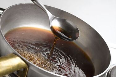 TEGAME DI CARNI E VERDURE SUKY YAKY TEGAME DI CARNI E VERDURE SUKY YAKY