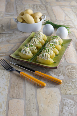 PATATE LESSE CON CREMA ALLA CURCUMA