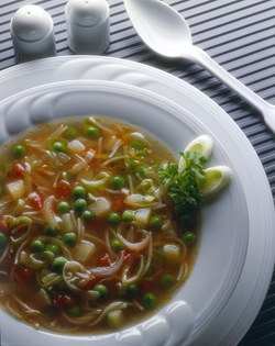 MINESTRA DI VERDURA CON PASTA SPEZZATA