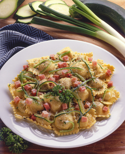 AGNOLOTTI CON ZUCCHINE