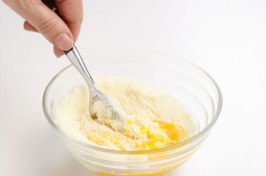 CANNOLI DI FORMAGGIO E VITELLO CON RAMECCHE AL PROSCIUTTO CANNOLI DI FORMAGGIO E VITELLO CON RAMECCHE AL PROSCIUTTO