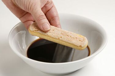 BUDINO CON SAVOIARDI E CARAMELLO