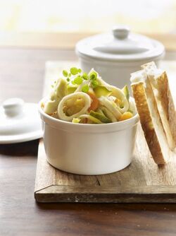 ANELLI DI CALAMARO ALLE VERDURE