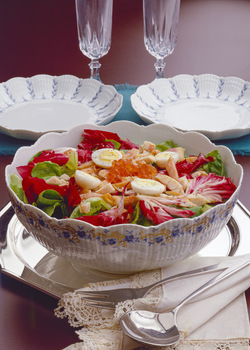 INSALATA CON UOVA E SALMONE