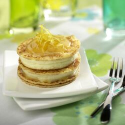MILLEFOGLIE DI CREPES AL LIMONE MILLEFOGLIE DI CREPES AL LIMONE