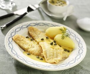 FILETTI DI MERLANO AL LIMONE CON CAPPERI FILETTI DI MERLANO AL LIMONE CON CAPPERI