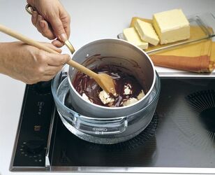 BROWNIES CON MIELE BROWNIES CON MIELE