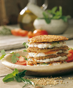 TORTINO DI CREPES AL GRANO SARACENO TORTINO DI CREPES AL GRANO SARACENO