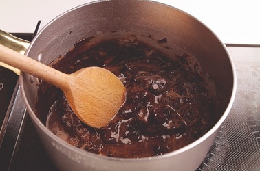 COCOMERO CON CIOCCOLATO ALLA MENTA COCOMERO CON CIOCCOLATO ALLA MENTA