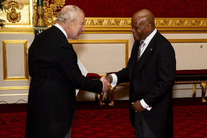 Londra re Carlo durante le udienze a Buckingham Palace e St James s Palace