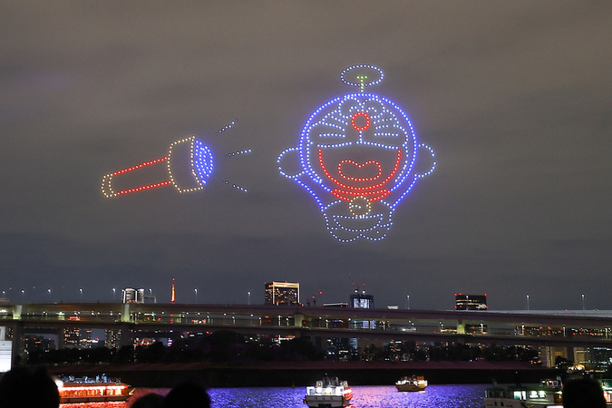 Tokyo spettacolo di droni 100 Doraemon Friends Tokyo spettacolo di droni 100 Doraemon Friends