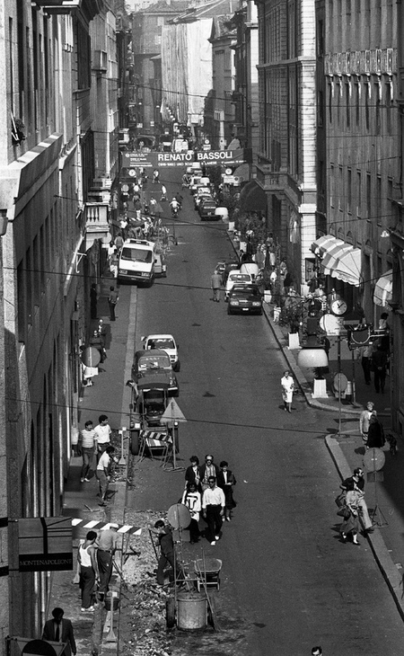 FOTO STORICHE DI ALCUNE VIE DEL QUADRILATERO DELLA MODA FOTO DI REPERTORIO