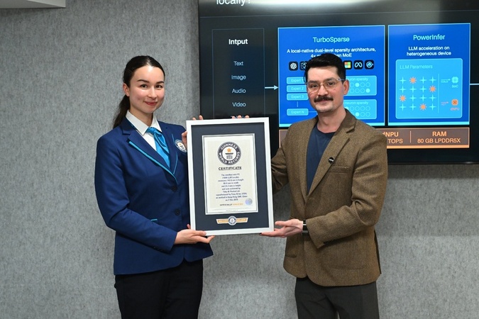 USA presentato Tiiny AI Pocket Lab il supercomputer più piccolo del mondo da Guinness World Record USA presentato Tiiny AI Pocket Lab il supercomputer più piccolo del mondo da Guinness World Record