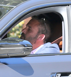 Ben Affleck Drops By Jennifer Garner s House to Congratulate Her on IPO Success Ben Affleck Drops By Jennifer Garner s House to Congratulate Her on IPO Success