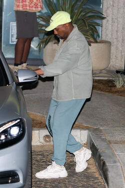 Kanye West already slimmer after one week of SoulCycle exercise Kanye West already slimmer after one week of SoulCycle exercise