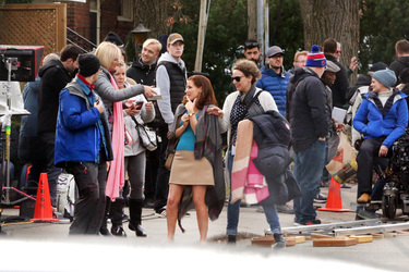 EXCLUSIVE Jessica Chastain Wraps up in a Cashmere Scarf on the Set of Molly s Game.