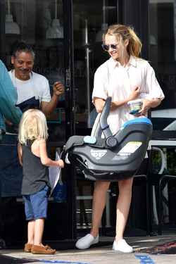 Teresa Palmer has Breakfast with Sons Teresa Palmer has Breakfast with Sons