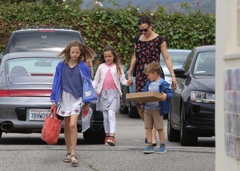 Jennifer Garner Ready For Action In Alias 2.0