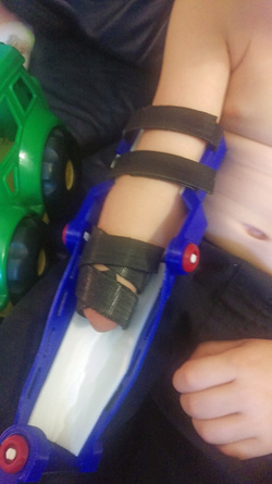 FATHER AND SON MAKE 3D HANDS