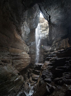 Stunning Caves Stunning Caves