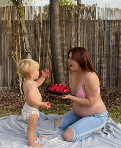 WOMAN CHOSES TO BECOME A SINGLE MUM VIA SPERM DONOR FOR A SECOND TIME WOMAN CHOSES TO BECOME A SINGLE MUM VIA SPERM DONOR FOR A SECOND TIME