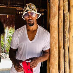 Celebrity Selfies Celebrity Selfies