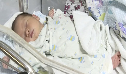 Cruel Dad Dumps Newborn Baby Girl Alongside Rubbish