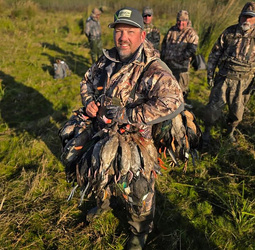 Wildlife Activists Say Rich US Hunters Boasted Online About Slaughtering Hundreds Of Protected Birds