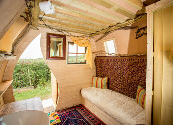 TREE HOUSE AIR BNB