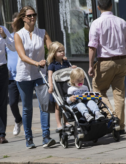Princess Madeleine with her Kids Princess Madeleine with her Kids