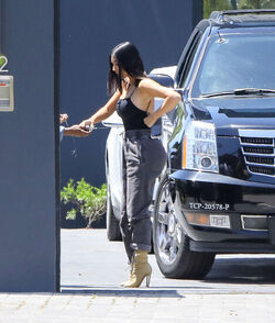 Kim Kardashian shows off her famous derriere in sweatpants