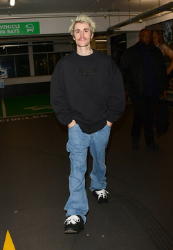 Justin Bieber Leaves Selfridges in London Justin Bieber Leaves Selfridges in London