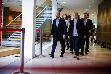 Martin Schulz reacts to state elections results