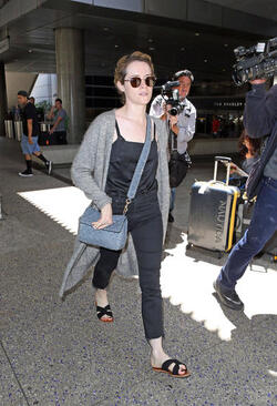  The Crown Star Claire Foy Looking Lovely With No Makeup At LAX