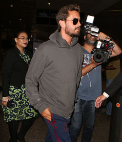 Scott Disick coming back from Cannes as if nothing happened Scott Disick coming back from Cannes as if nothing happened