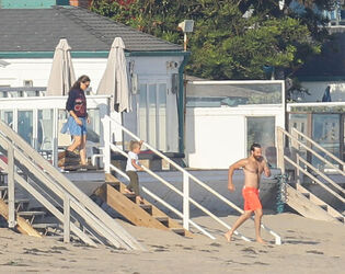 EXCLUSIVE Summer romance Jennifer Garner and Bradley Cooper on the beach
