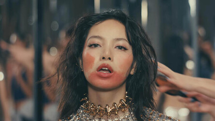 LISA from Blackpink new music video NEW WOMAN feat. Rosal&iacute;a