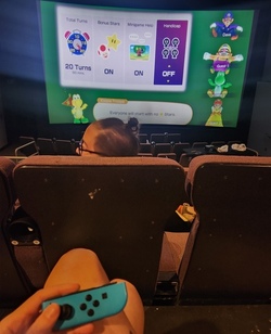 Woman goes viral renting entire CINEMA screen to play video games with mates Woman goes viral renting entire CINEMA screen to play video games with mates