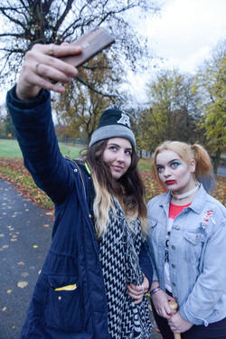 MARGOT ROBBIE LOOKALIKE