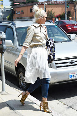 Gwen Stefani Fashionable At Sunday Services With The Boys