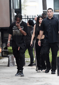 Kylie Jenner Visits Travis Scott on the set of his new Music Video
