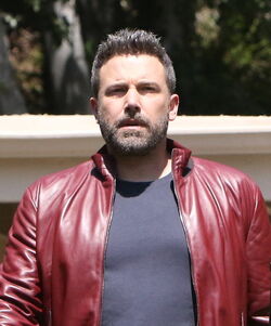 Ben Affleck Looking Cool In Leather Jacket Leaving Photo Shoot With Lindsay Shookus Part 2