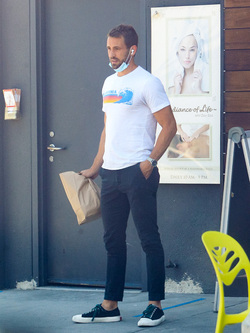 Celebrity Sightings in LA Celebrity Sightings in LA