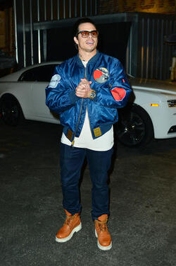 Casper Smart shows off his amazing 144k BMW i8 sports car after partying at Avenue nightclub in Los Angeles. Casper Smart shows off his amazing 144k BMW i8 sports car after partying at Avenue nightclub in Los Angeles.