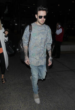Liam Payne to miss Father s Day with his family as he arrives in LA for work